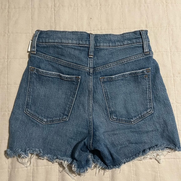 Madewell High-Rise Denim Shorts - Picture 3 of 3